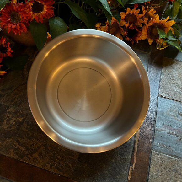 Polar Ware Stainless Steel 7-Qt. Solution Basin - Picture 4 of 8